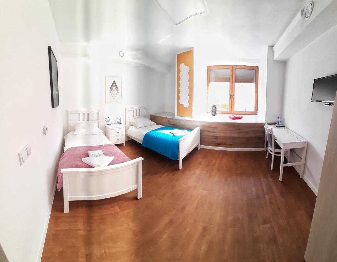 Stara Szwajcaria Acomodação com café da manhã Gliwice Exterior foto